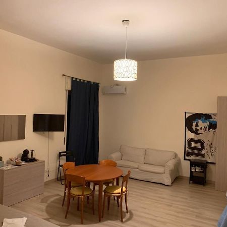 Keira House Napoli Hotel Luaran gambar