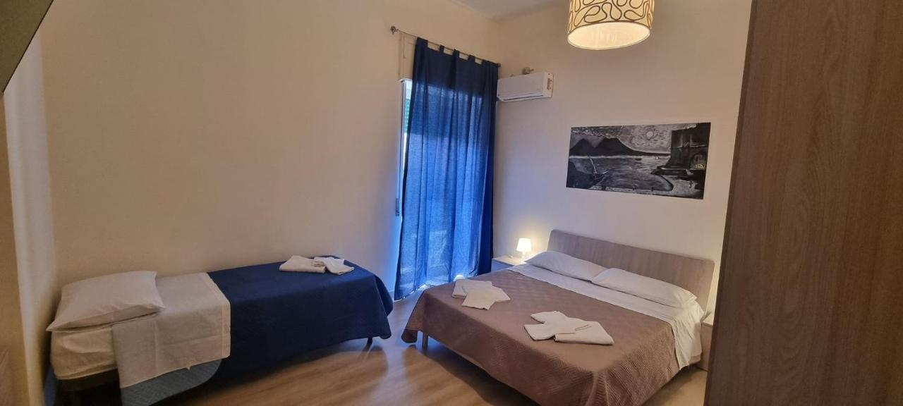 Keira House Napoli Hotel Luaran gambar