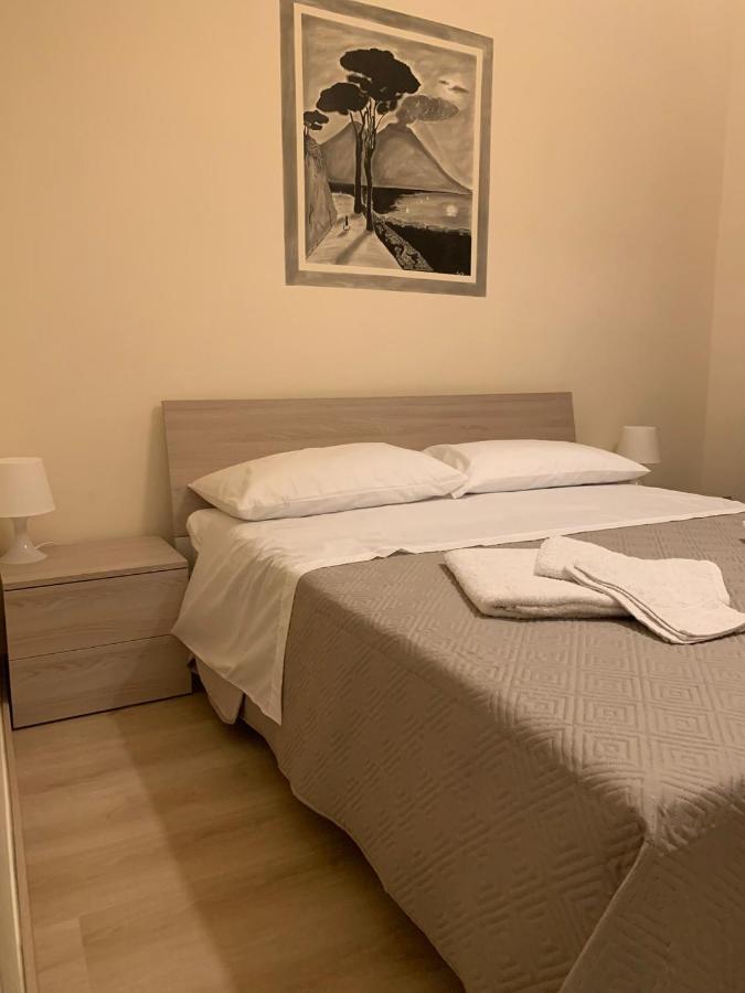 Keira House Napoli Hotel Luaran gambar