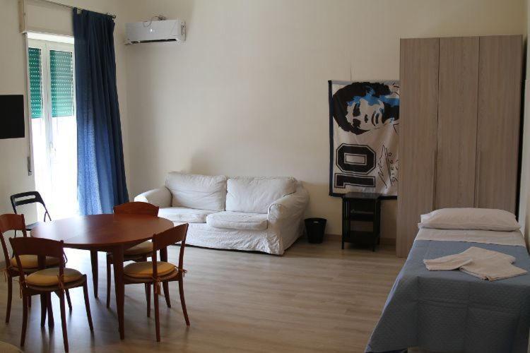 Keira House Napoli Hotel Luaran gambar