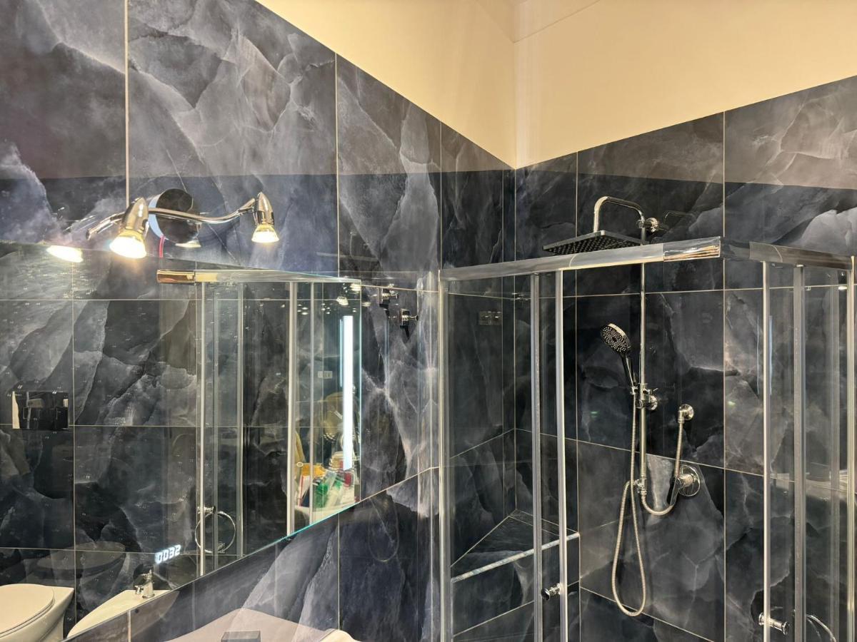 Keira House Napoli Hotel Luaran gambar