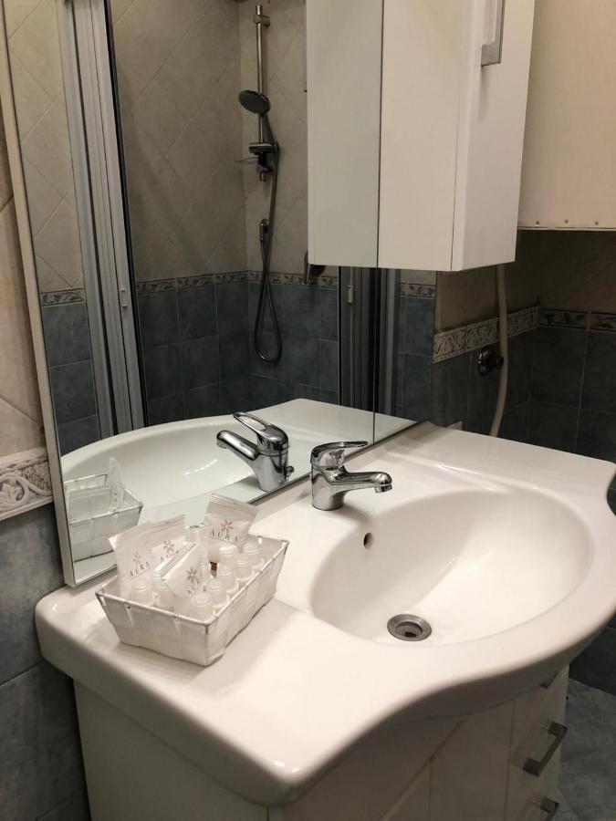 Keira House Napoli Hotel Luaran gambar